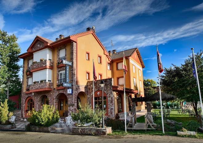 Hotel tierra de la reina