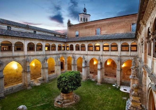 Hotel real monasterio san zoilo