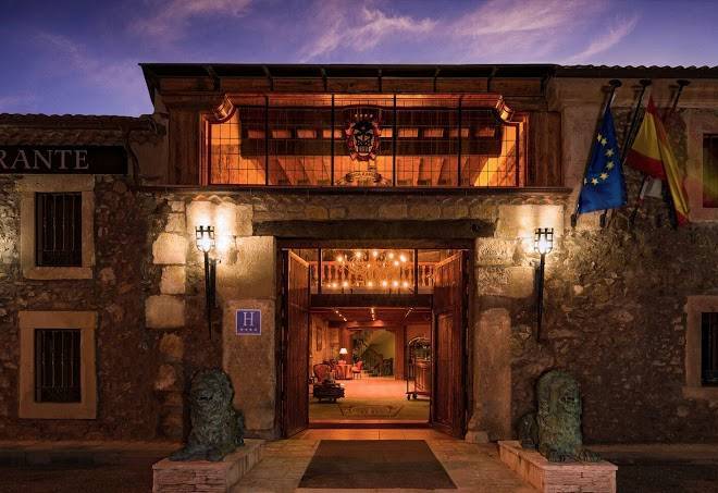 Hotel restaurante aure venta juanilla