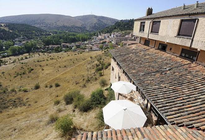 Hotel Leonor Miron Image