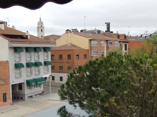 Hotel real de castilla ii
