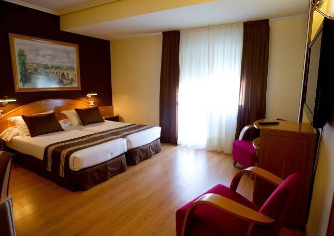 Hotel zenit dos infantas