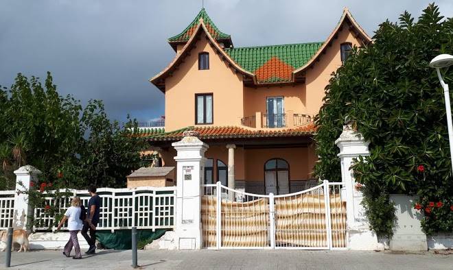 Banys Termals Caldes D'estrac Image