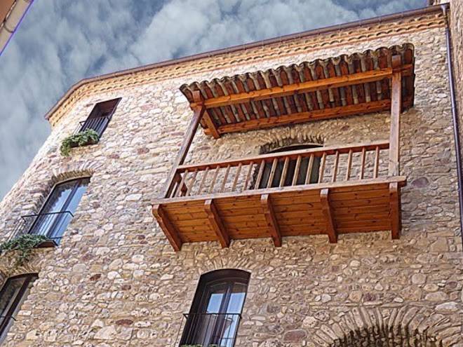 El castell de la pobla de lillet