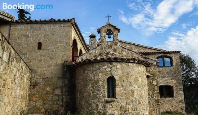 Masia fortaleza medieval la manyosa