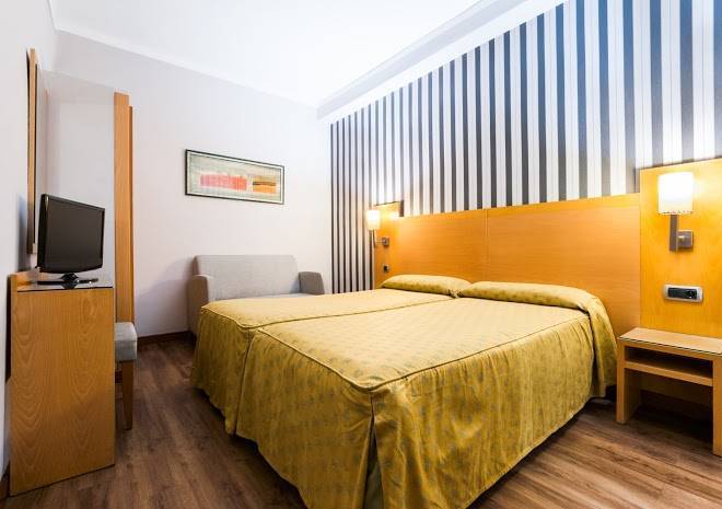 Hotel Lyon Barcelona Image