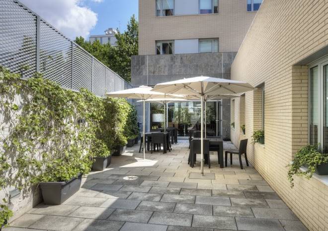 Ibis barcelona pza glories 22