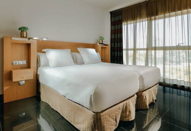 Hotel Hesperia Fira Suites Image