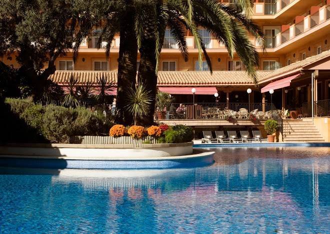 Luna Club Hotel And Spa Image