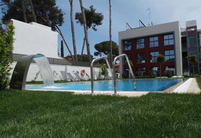 Royal Marina Gardens Image