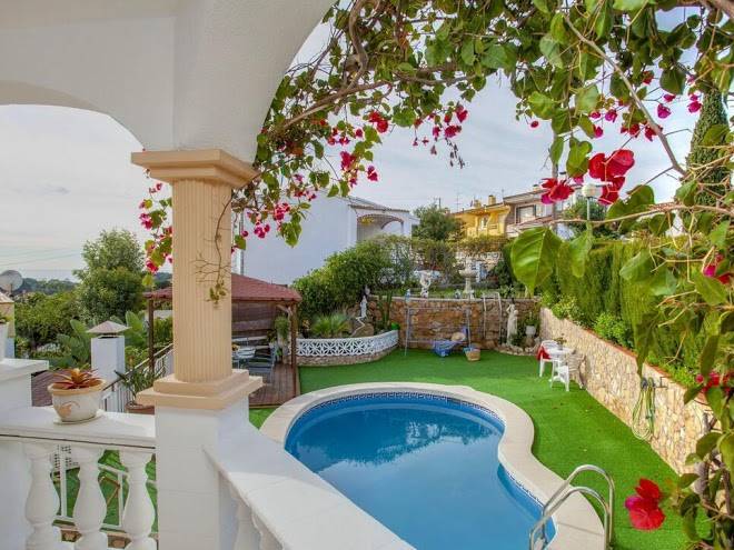 Holiday home buganvilia