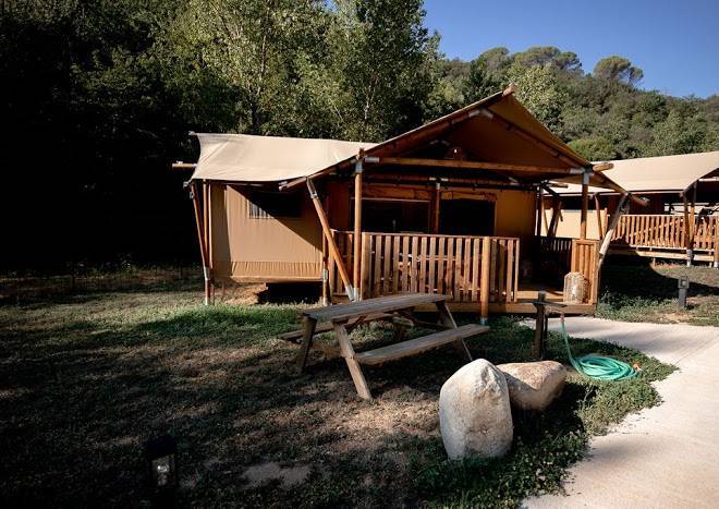Can bora lodges