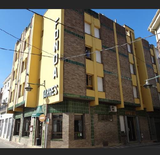 Hotel restaurant tarres