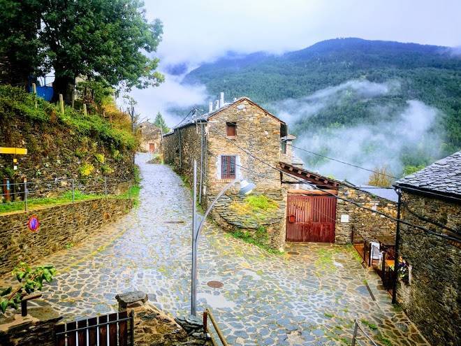 La cabanya de cal forn de serrat
