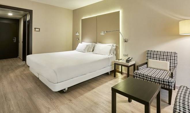 Hotel nh lleida pirineos