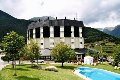 Hotel or blanc