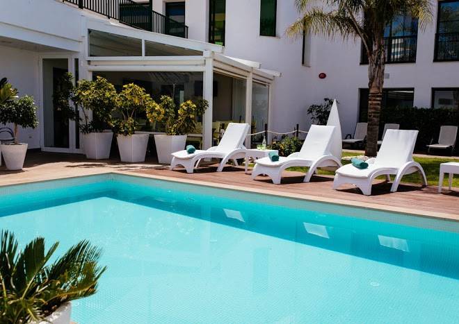 Hotel Restaurant L'algadir Del Delta Image