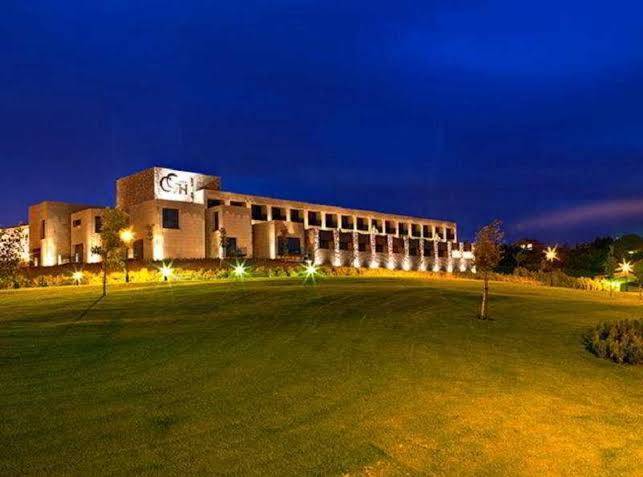 Hotel castillo de gorraiz golf & spa