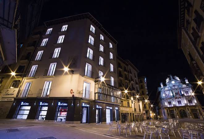 Hotel Pompaelo Urban Spa Image