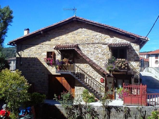 Pension zubiaren etxea