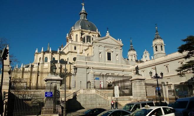Far home plaza mayor