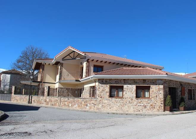 Hotel La Abuela Image