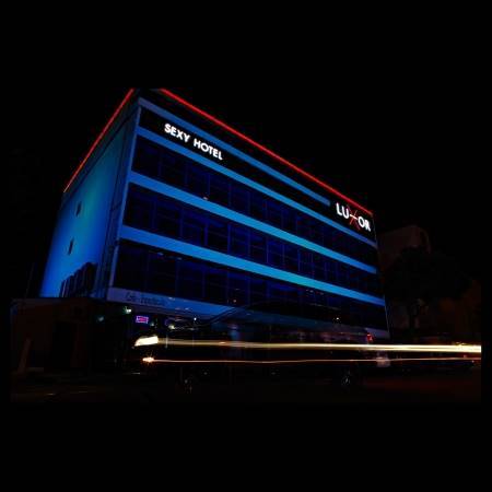 Hotel luxor