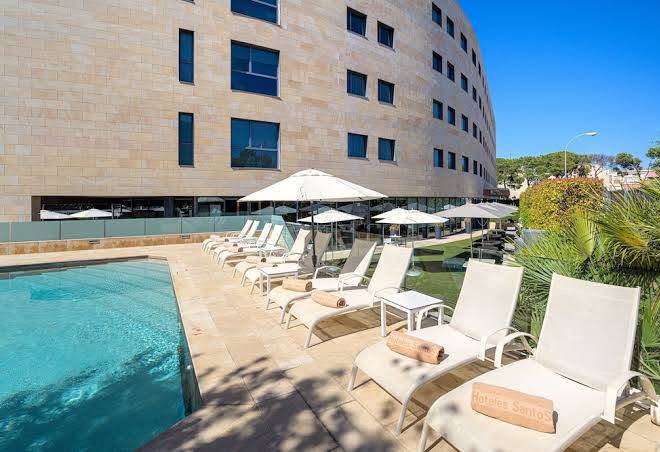 Hotel Maydrit Airport Image