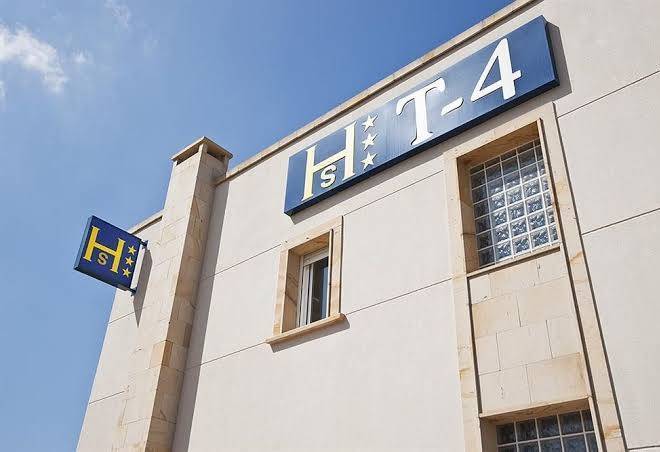 Hotel paracuellos s l
