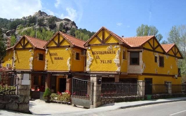 Hotel rural el yelmo