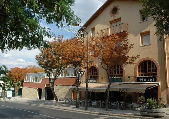 Hotel tres arcos