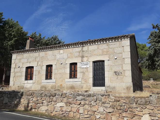 Refugio San Martin De Valdeiglesias Image