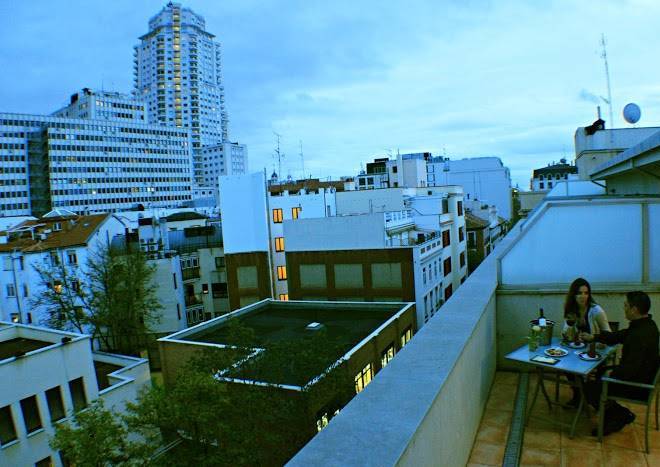 Suites Viena Plaza De Espana Image