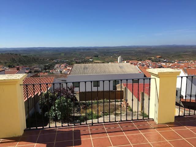 Alojamiento castillo de hornachos