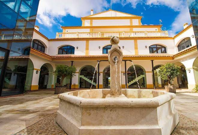 Hotel cortijo santa cruz