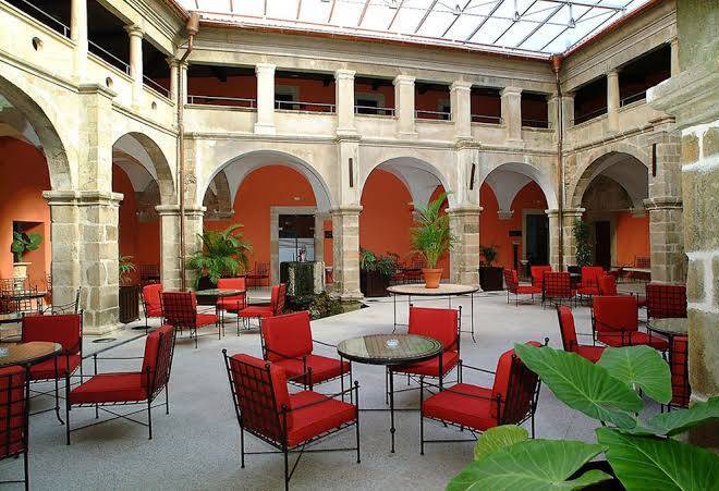 Hotel izan trujillo