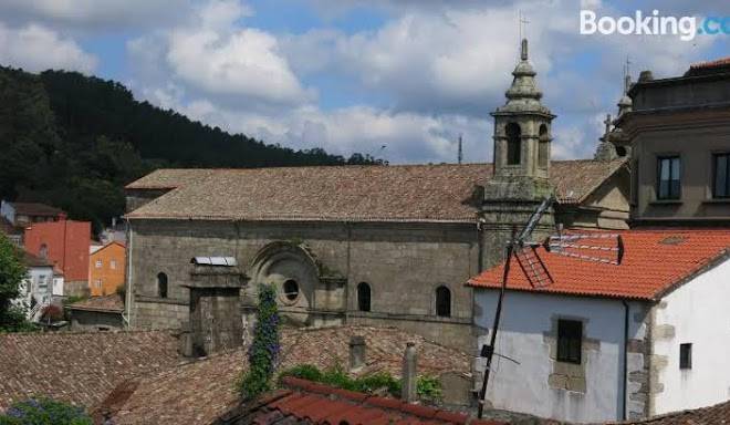 Albergue a barca de pedra