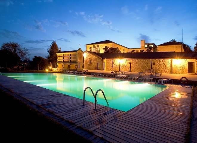 Hotel Monumento Pazo De Lestrove Image