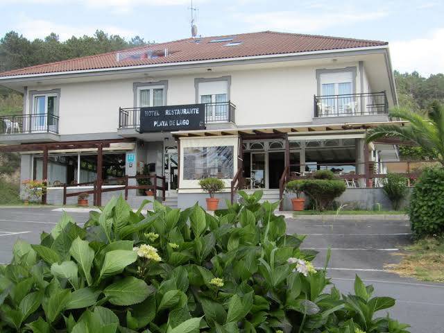 Hotel playa de lago