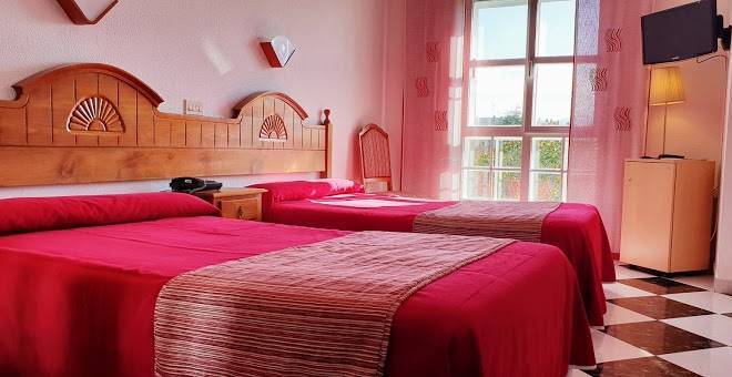 Hotel mediante