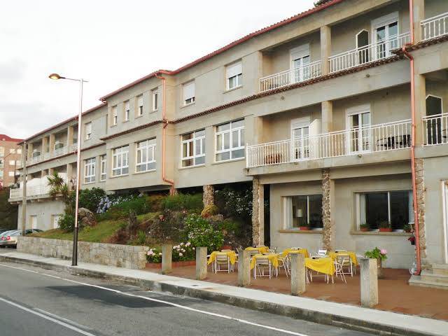 Hotel rompeolas