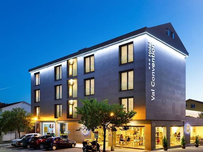 Hotel val convention
