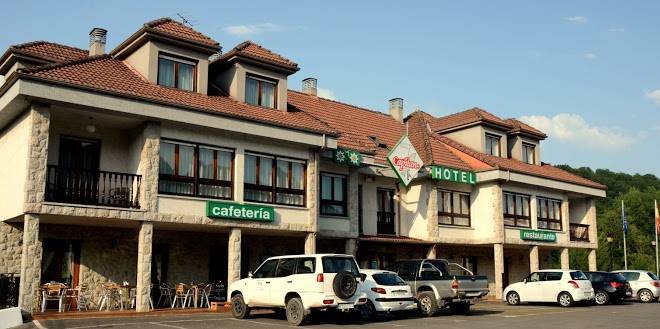 Hotel Capitan Hotel En Cangas De Onis Image
