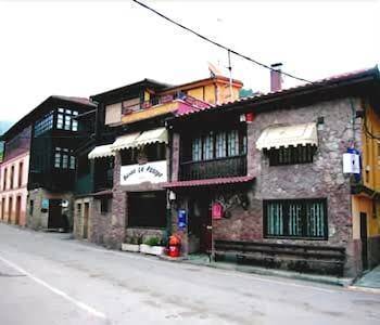 Hotel cenera