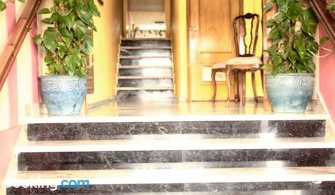 Hotel Covadonga Image