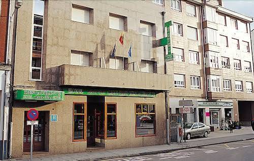 Hotel restaurante auto bar