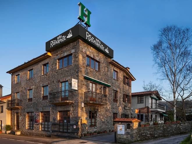 Hotel restaurante cabo vidio