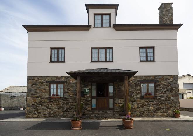 Hotel rural as laguas