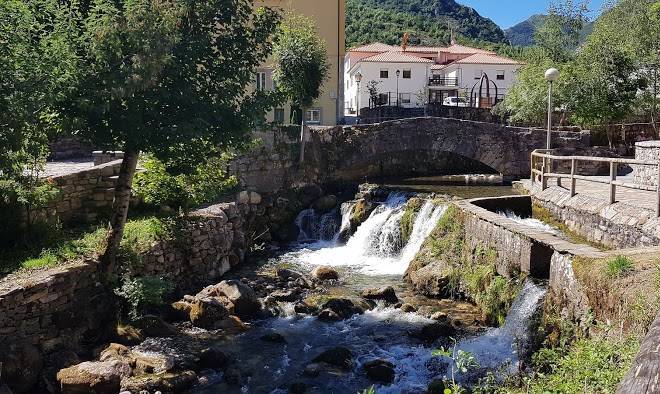 Hotel rural valle de lago