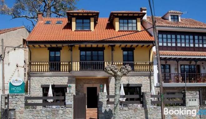 Hotel The Island Image